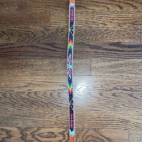 Vintage beaded  Native American look tooled brown leather belt - Picture 8 of 8